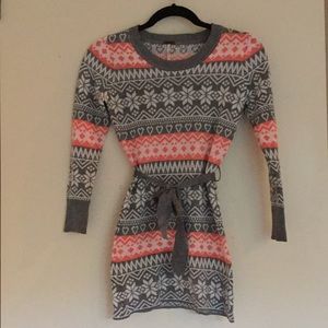 Winter dress tie in front
